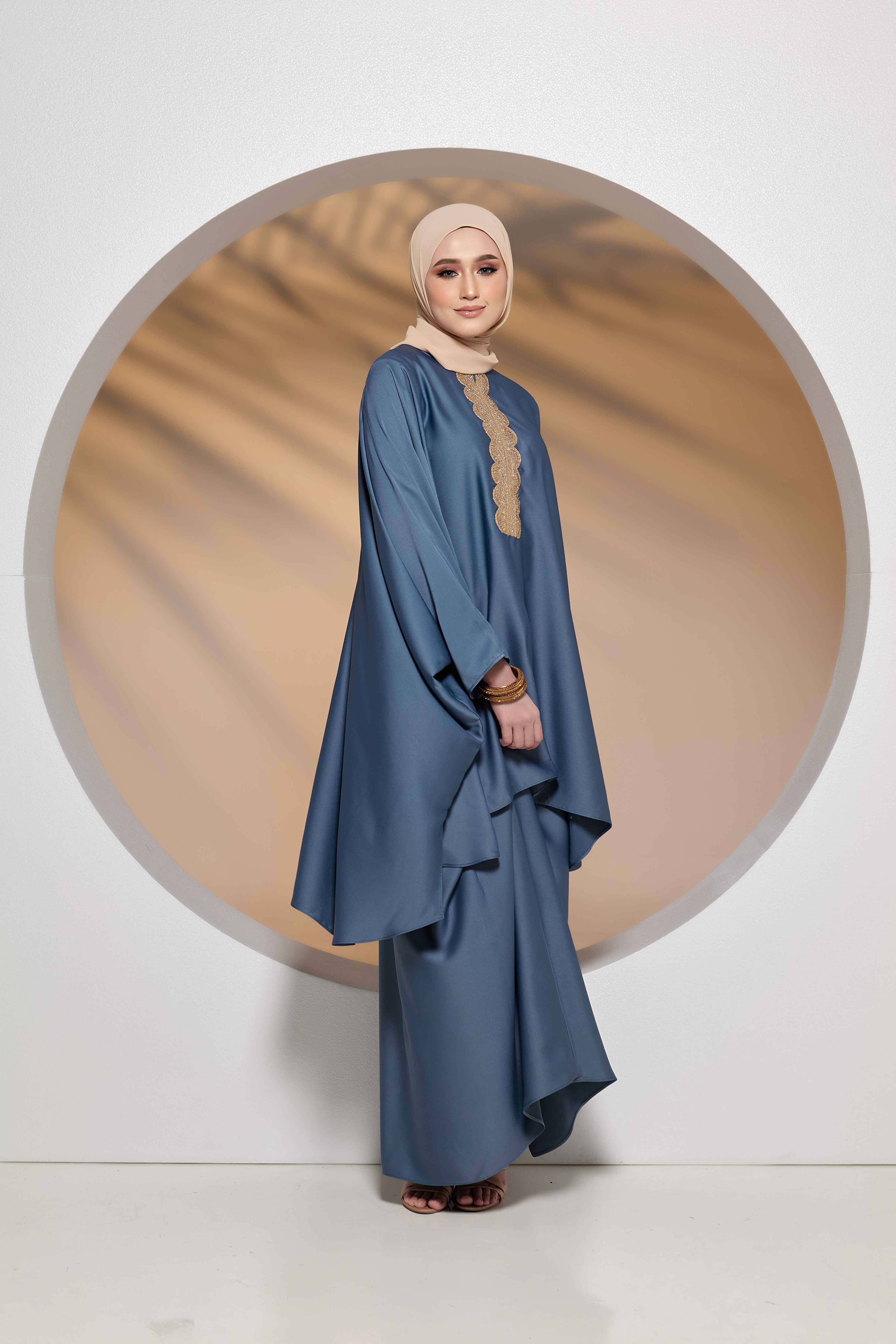 DEFECT RANI CAFTAN IN DUSTY BLUE